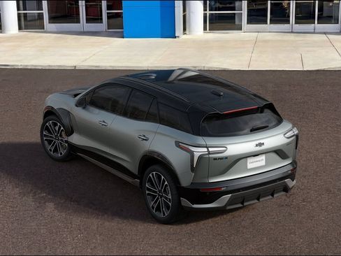 New 2026 Chevrolet Blazer EV SS w/ Performance Package AWD/4WD image 3