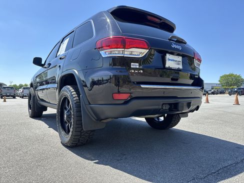 Used 2020 Jeep Grand Cherokee Limited w/ Trailer Tow Group IV image 8