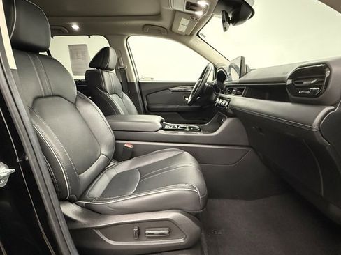 Certified 2025 Honda Pilot Elite image 27