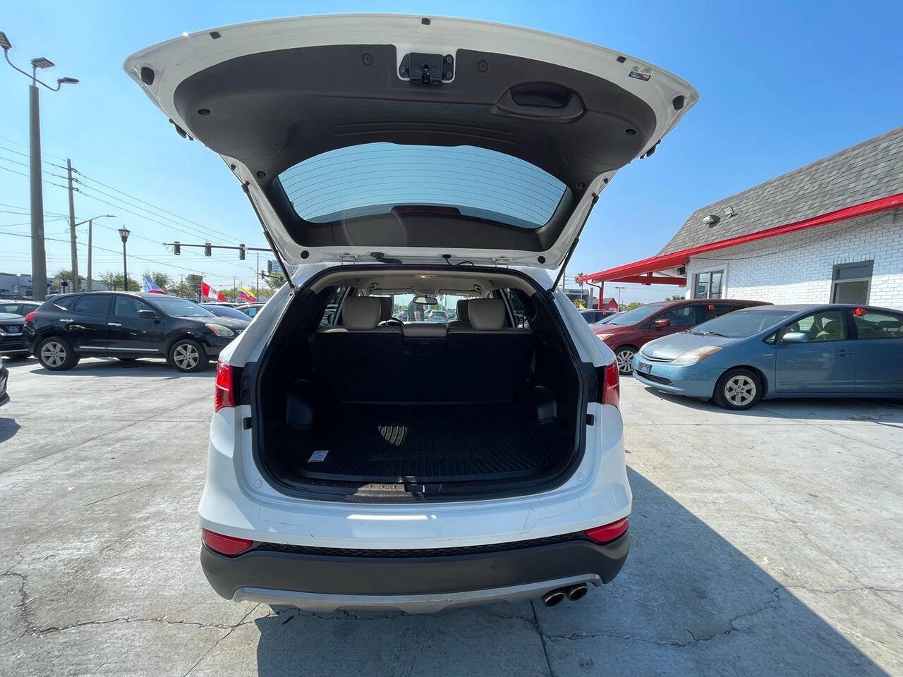 Used 2014 Hyundai Santa Fe Sport 2.0T w/ Navigation Package 06 FWD image 13