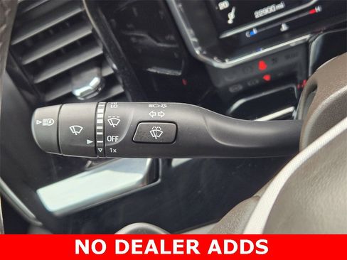 Used 2022 GMC Sierra 1500 SLT w/ SLT Convenience Package image 27