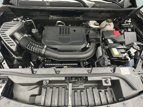 Used 2023 GMC Acadia SLE w/ Driver Convenience Package AWD/4WD image 22