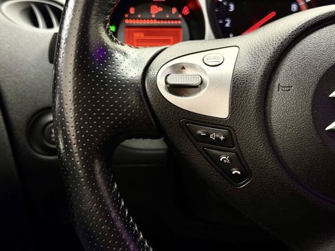Used 2017 Nissan 370Z Coupe RWD image 15