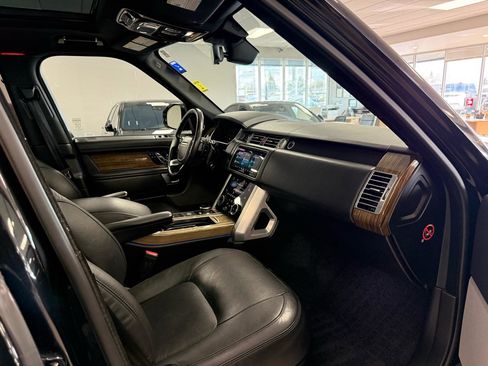 Used 2018 Land Rover Range Rover HSE image 27