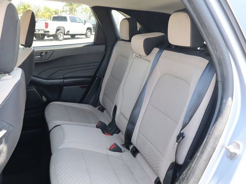 Used 2022 Ford Escape SE w/ Convenience Package FWD image 35