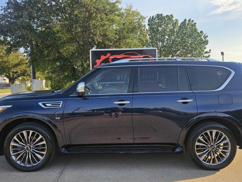 Used 2019 INFINITI QX80 Luxe w/ 22" Wheel Package image 2