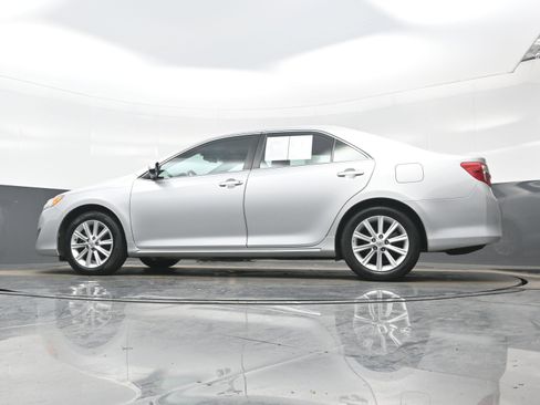Used 2014 Toyota Camry XLE image 26