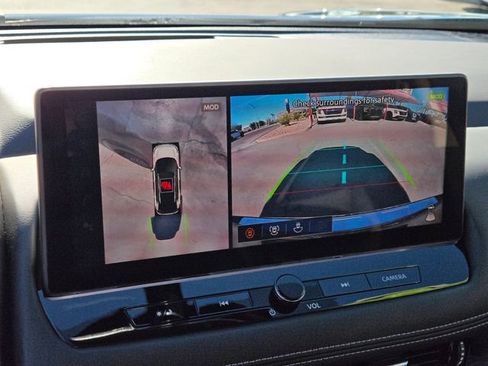 Used 2025 Nissan Rogue Platinum image 28