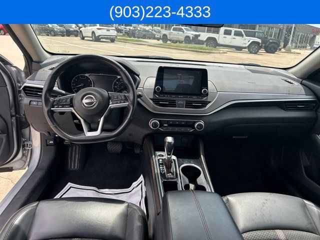 Used 2024 Nissan Altima 2.5 SR FWD image 34