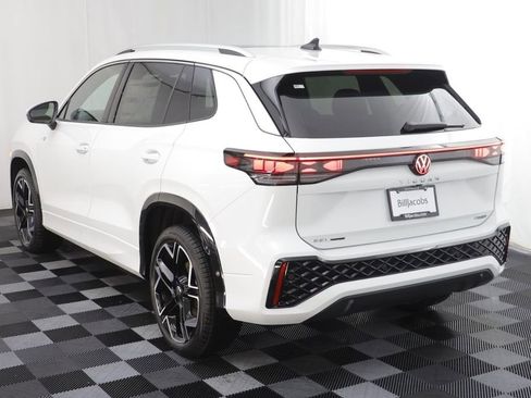 New 2026 Volkswagen Tiguan SEL R-Line AWD/4WD image 17