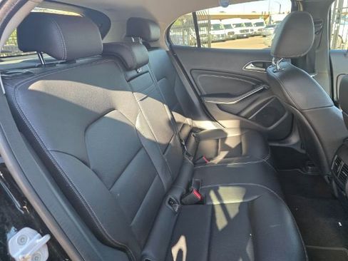 Used 2015 Mercedes-Benz GLA 250 4MATIC image 14