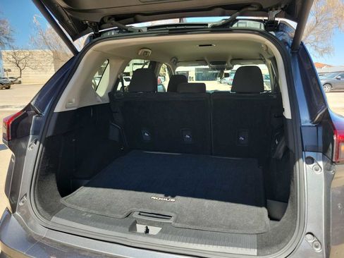Used 2024 Nissan Rogue SV FWD image 23