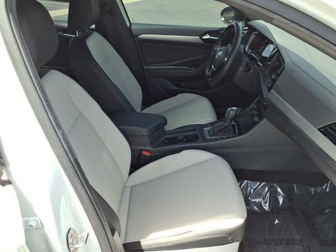 Certified 2021 Volkswagen Jetta R-Line FWD image 14