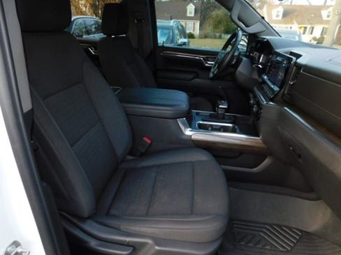Used 2024 Chevrolet Silverado 1500 LT Trail Boss w/ Protection Package AWD/4WD image 17