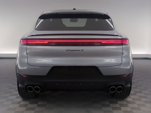 New 2026 Porsche Cayenne S AWD/4WD image 9
