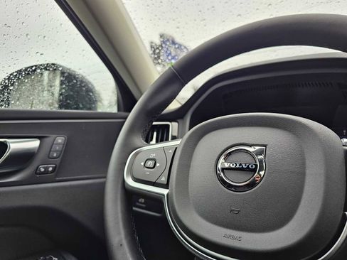 New 2025 Volvo XC60 B5 Core w/ Protection Package Premier image 32