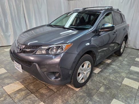Used 2015 Toyota RAV4 LE image 2
