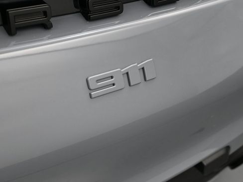 Certified 2024 Porsche 911 Carrera RWD image 8