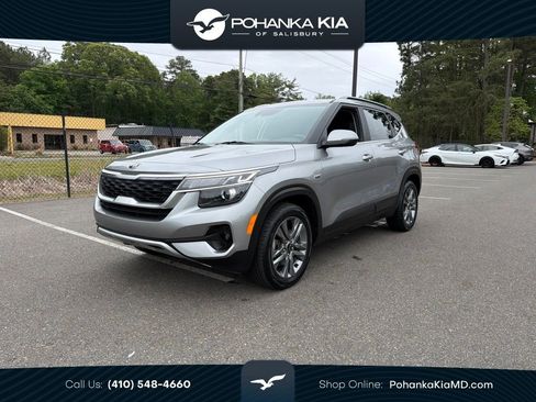 Used 2021 Kia Seltos S AWD/4WD image 1