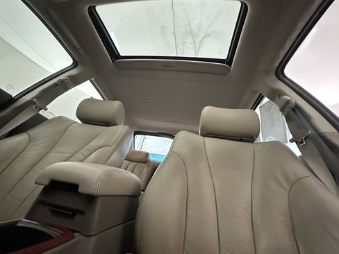 Used 2004 Mitsubishi Diamante LS image 16