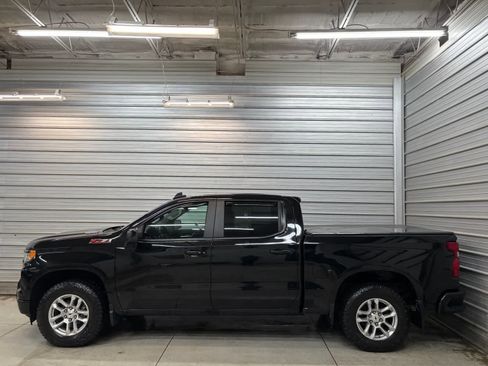 Used 2022 Chevrolet Silverado 1500 RST w/ Z71 Off-Road Package AWD/4WD image 8