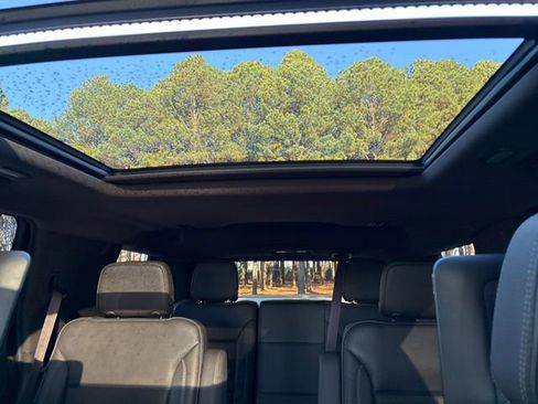 Used 2021 GMC Yukon Denali w/ Denali Ultimate Package image 38