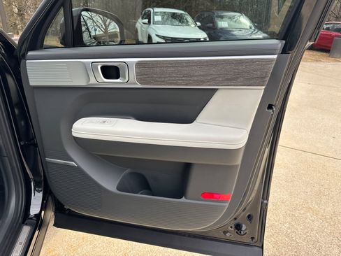 Used 2025 Hyundai Santa Fe Calligraphy image 14