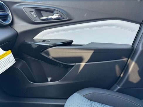 New 2026 Chevrolet Trax LT w/ Driver Confidence Package FWD image 20