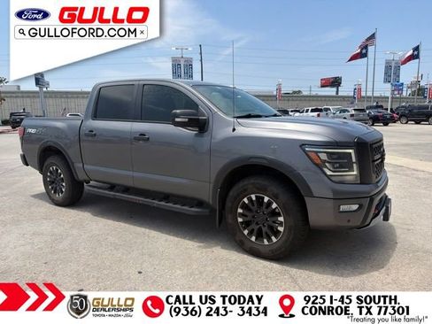 Used 2021 Nissan Titan PRO-4X w/ Pro-4x Convenience Package AWD/4WD image 2