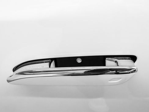 Used 2025 Mercedes-Benz E 350 4MATIC Sedan image 36