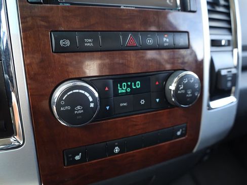 Used 2011 RAM 2500 Laramie w/ Cold Weather Group AWD/4WD image 16