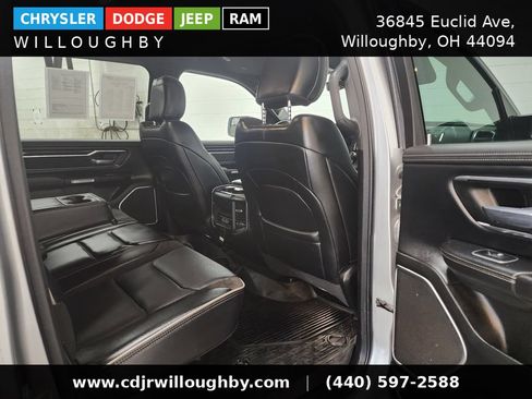 Used 2023 RAM 1500 Laramie AWD/4WD image 32