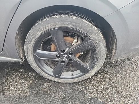 Used 2024 Nissan Sentra SR w/ SR Premium Package image 9