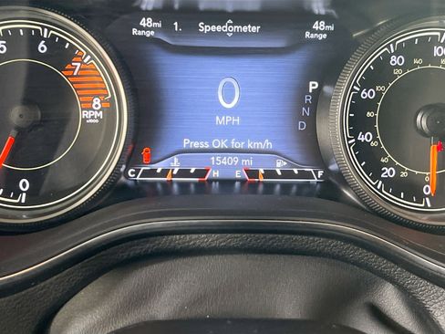 Used 2022 Jeep Cherokee Trailhawk image 12