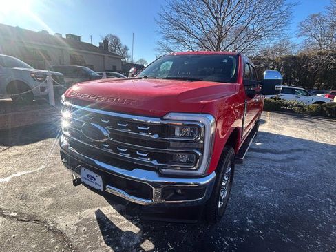 Used 2024 Ford F250 Lariat w/ Chrome Package image 3