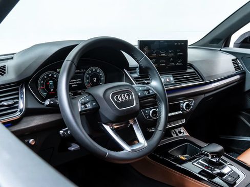 Used 2023 Audi Q5 2.0T Prestige w/ Prestige Package AWD/4WD image 13
