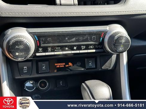 Used 2021 Toyota RAV4 XLE w/ Convenience Package AWD/4WD image 28