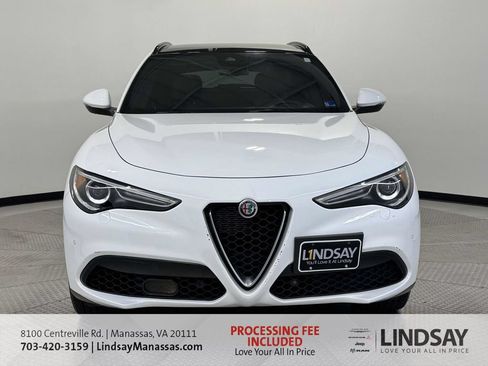 Used 2023 Alfa Romeo Stelvio Ti AWD/4WD image 3
