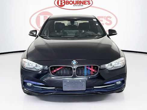 Used 2017 BMW 330i xDrive Sedan AWD/4WD image 4