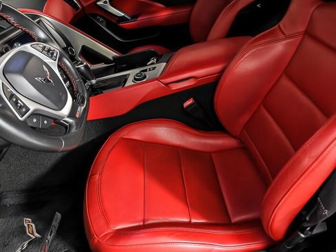Used 2016 Chevrolet Corvette Z06 w/ 3LZ Preferred Equipment Group RWD image 18