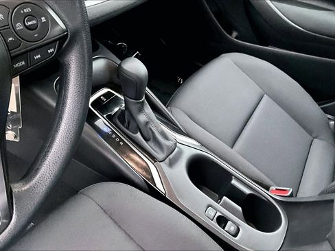 Used 2025 Toyota Corolla LE FWD image 16