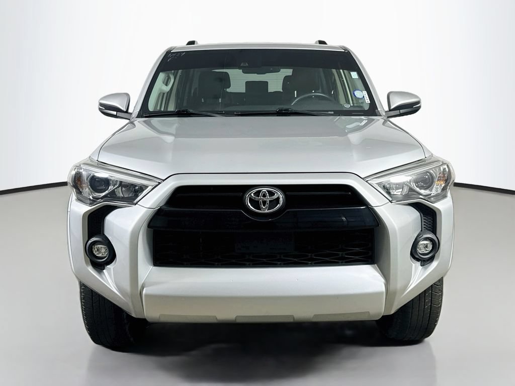 Used 2022 Toyota 4Runner SR5 Premium w/ Moonroof Package RWD image 2