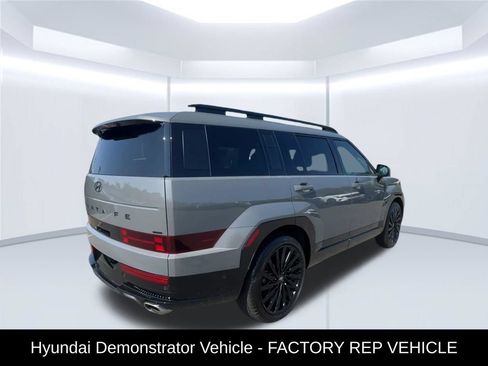 Used 2025 Hyundai Santa Fe Calligraphy AWD/4WD image 9