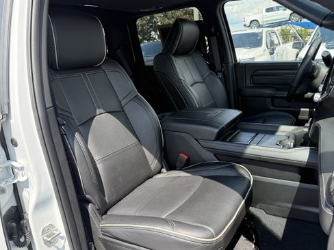 Used 2024 RAM 2500 Limited AWD/4WD image 33