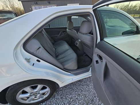 Used 2007 Toyota Camry LE image 24