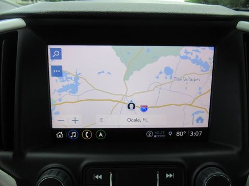 Used 2023 GMC Terrain SLT w/ Infotainment Package II FWD image 26