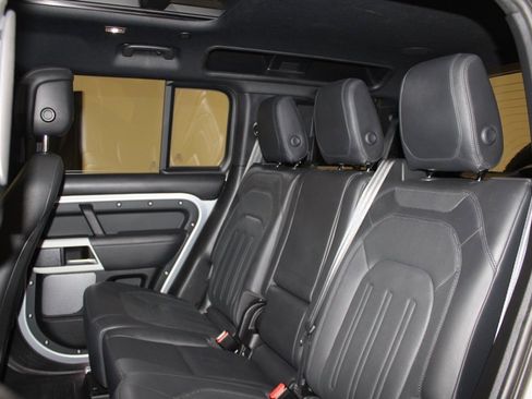 Used 2022 Land Rover Defender 110 XS Edition image 48