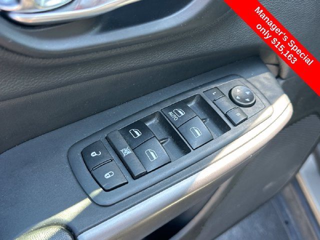 Used 2019 Jeep Cherokee Latitude w/ Popular Appearance Group AWD/4WD image 14