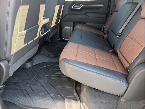 New 2026 Chevrolet Silverado 1500 High Country w/ High Country Premium Package AWD/4WD image 13