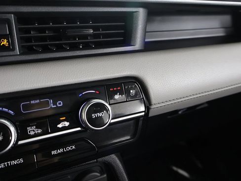 Used 2023 Honda Pilot Elite image 65
